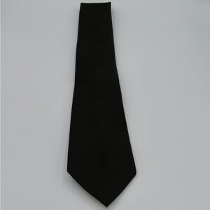 Black Solid Tie by VanHeusen Perfect for Formal Outings